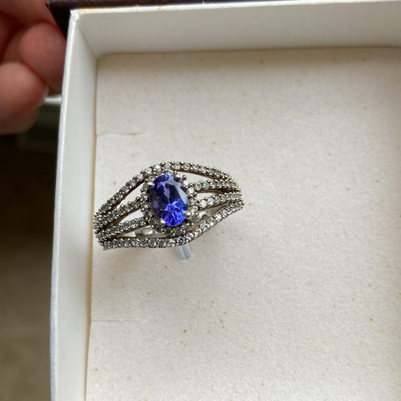 Tanzanite and Zircon - Picture 9 of 17